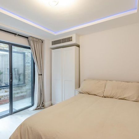 Modern Garden Flat With Private Parking Leilighet London Eksteriør bilde