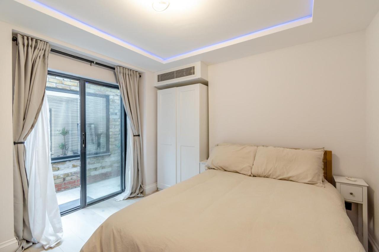 Modern Garden Flat With Private Parking Leilighet London Eksteriør bilde