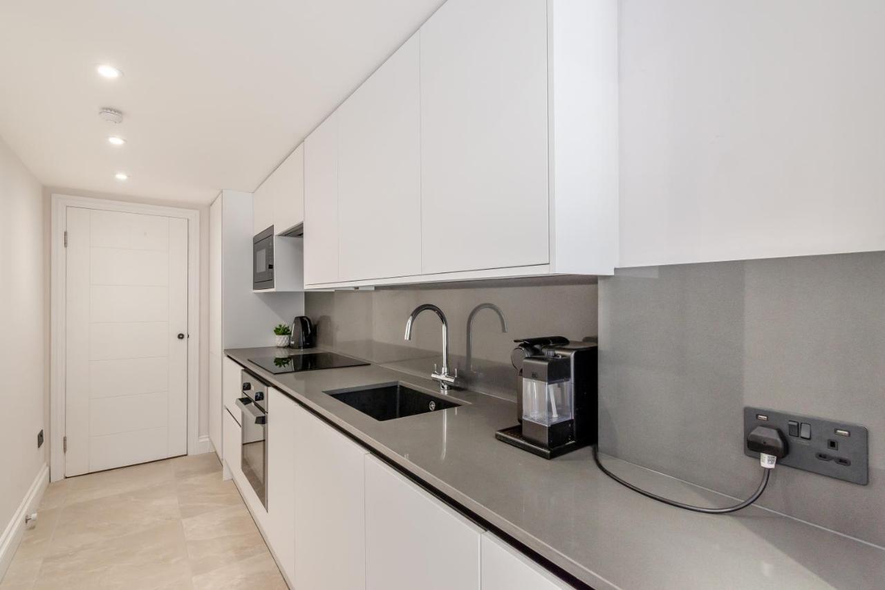 Modern Garden Flat With Private Parking Leilighet London Eksteriør bilde